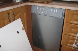Установка фасада на посудомоечную машину в Рыбное